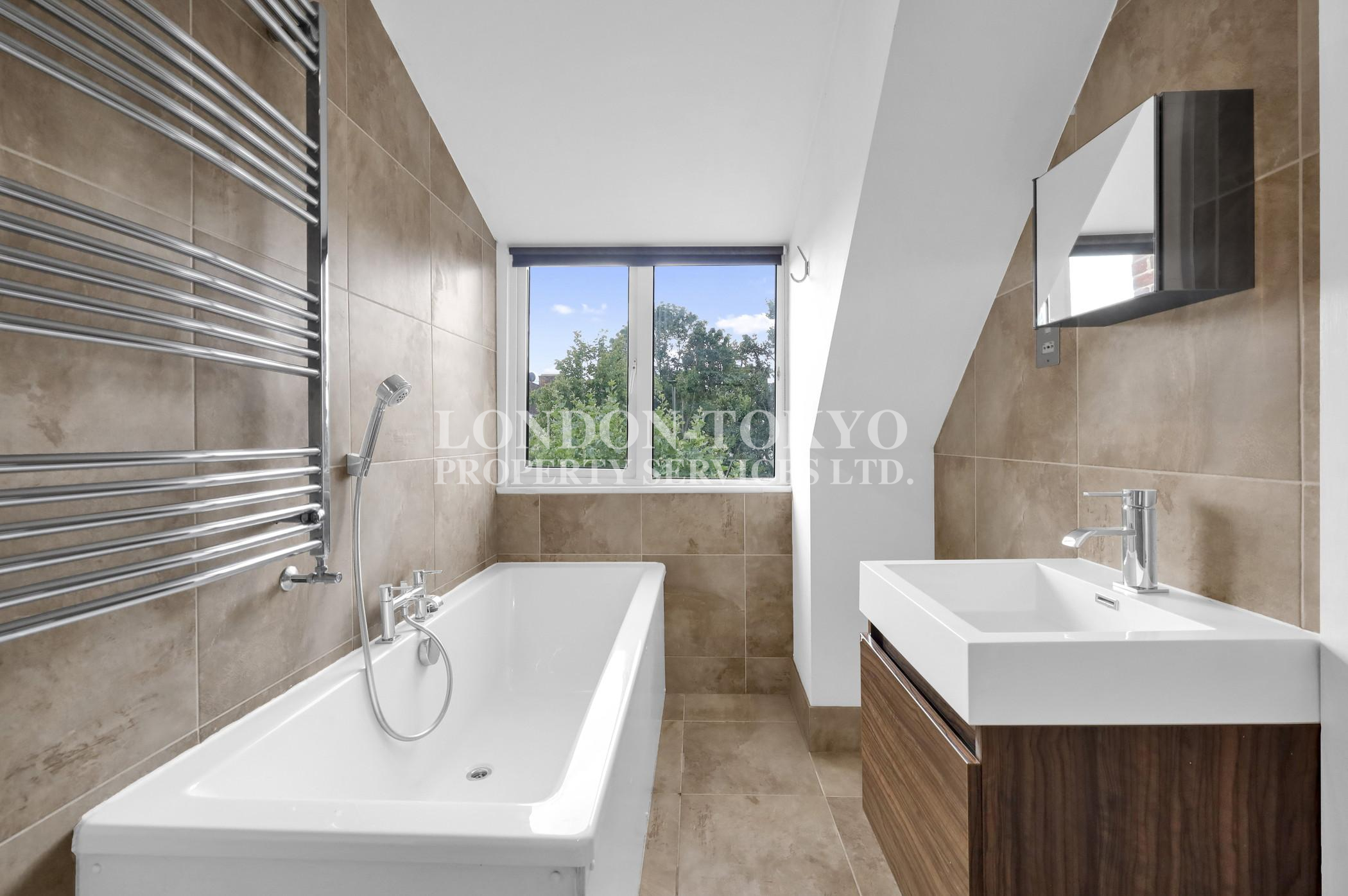 North End Road NW11 :: London-Tokyo Property Service